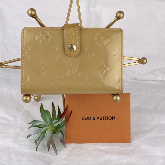 Louis Vuitton French Purse - Picture 2 of 16